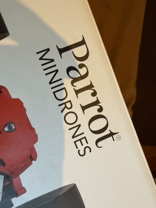 Parrot Mini Drone - Maz jumping race drone