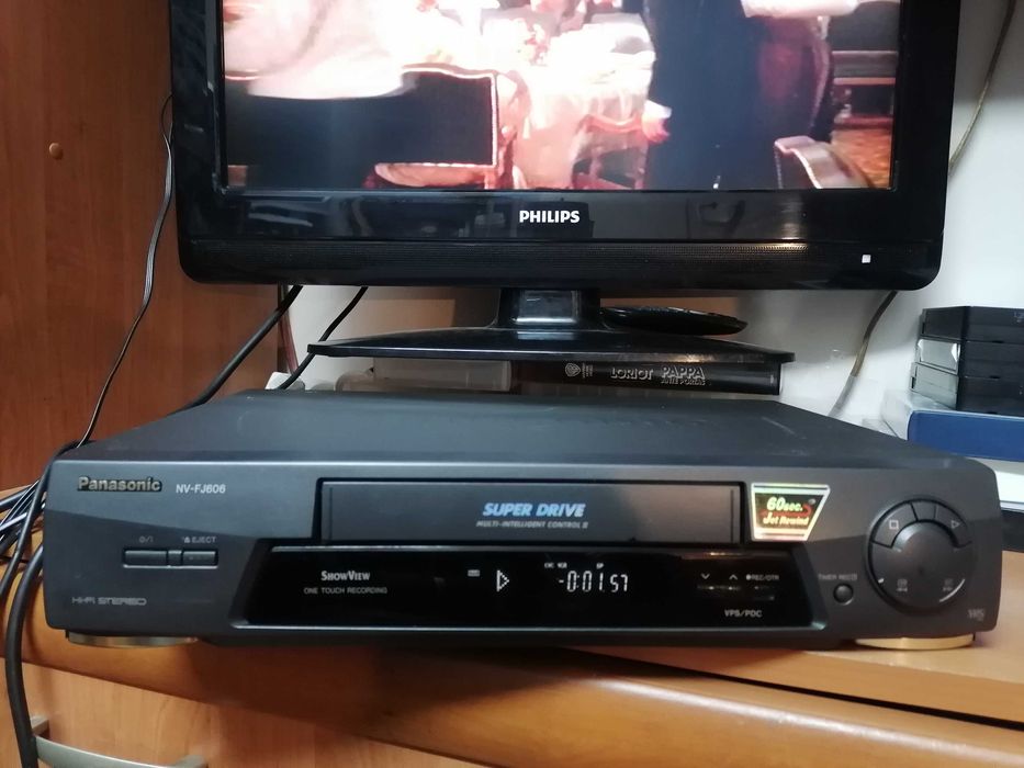 Magnetowid VHS Panasonic NV-FJ606 HI-FI Stereo