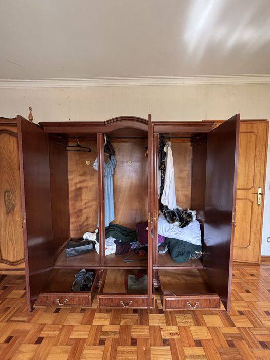 Armario antigo estilo vintage