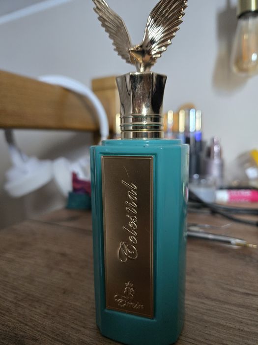 Celeste Paris Corner