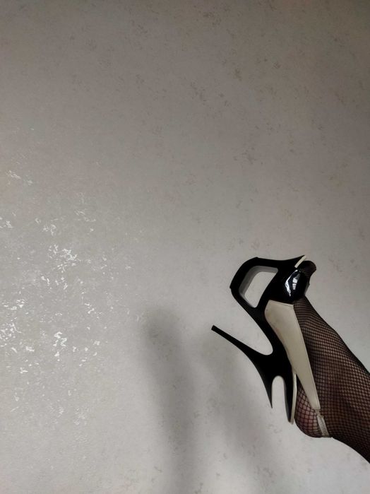 босоножки стрипы