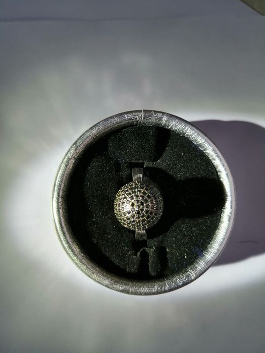 Ювелирные серебряные изделия