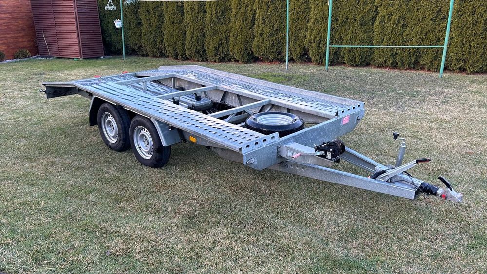 Niewiadów  Stan bardzo dobry 2x4