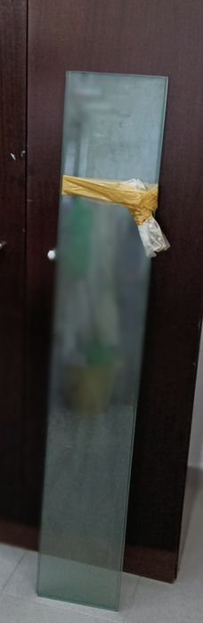 Prateleiras em vidro boliado