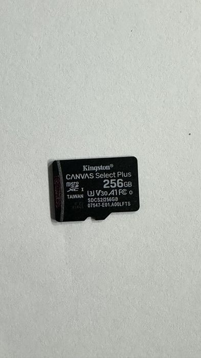 Карта пам'яті Kingston 256 GB microSD