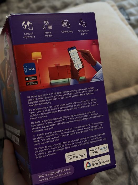 WiZ HDMI Sync Box with TV Backlight