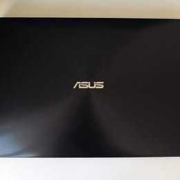Portátil ASUS i7 RAM: 4 GB Placa gráfica NVidia: 820M