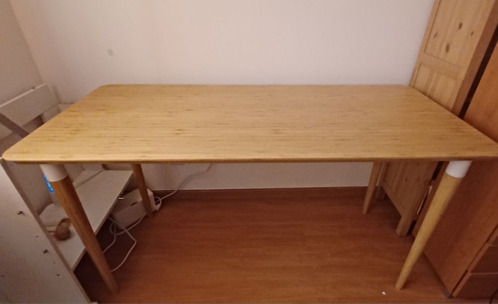 Secretária/Mesa em bambu Ikea