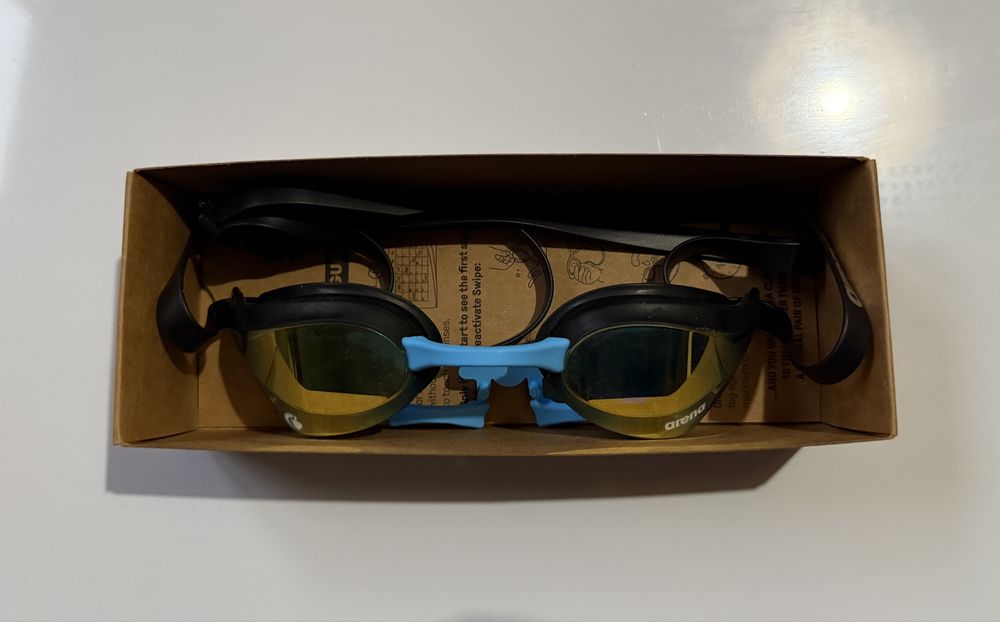 Oculos Arena Cobra Core