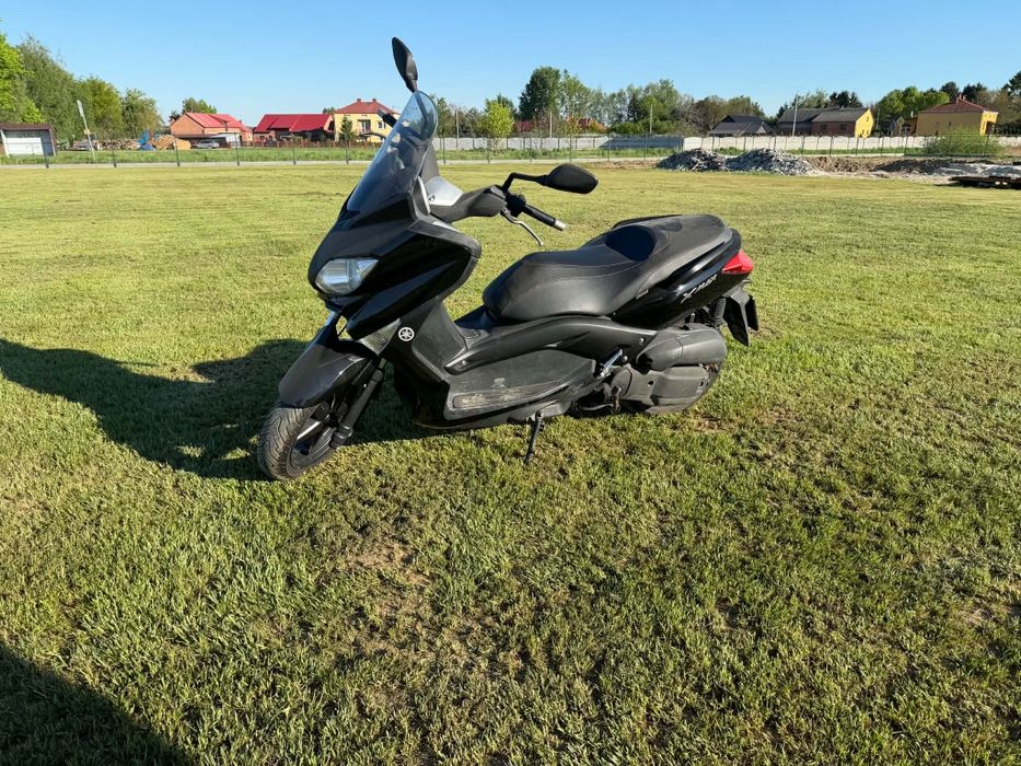 Yamaha x max 125