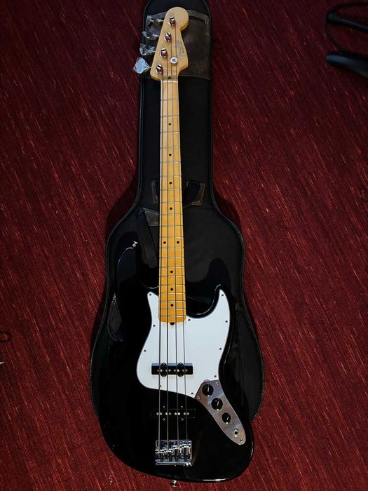 Fender Jazz Bass USA com Braço Precision MIM – Estado Impecável