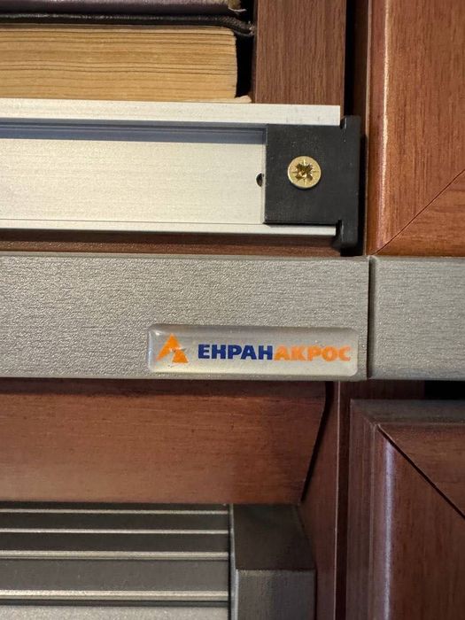 Шафа-стінка Енран Акрос