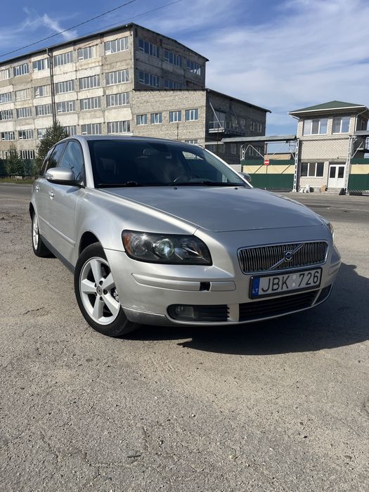 Продам Вольво v50 2.0 дизель механика 6 ст