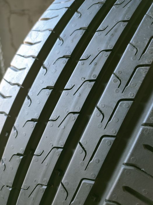 215/65r17 Continental EcoContact 6 jak nowe DEMO