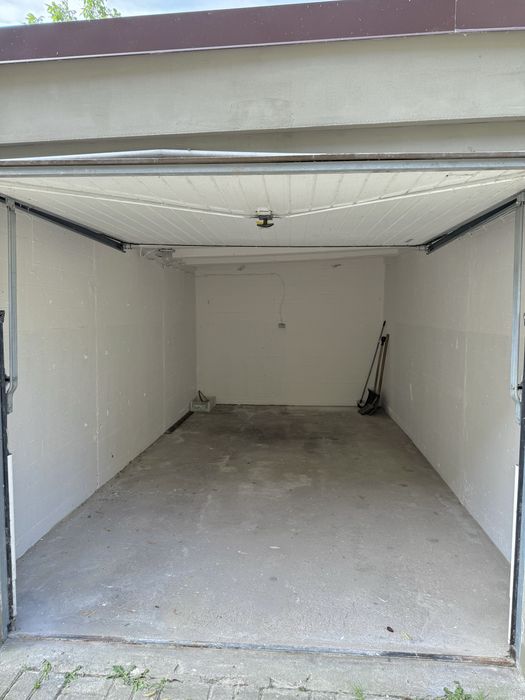 Garaż Gdynia ul. Boh. St.Warsz.-Sprzedam-ODNOWIONY!