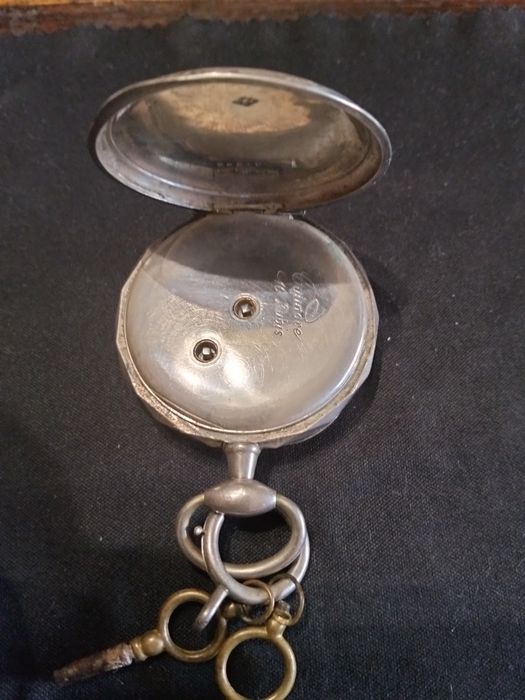 Relógio do Século XIX, em prata.