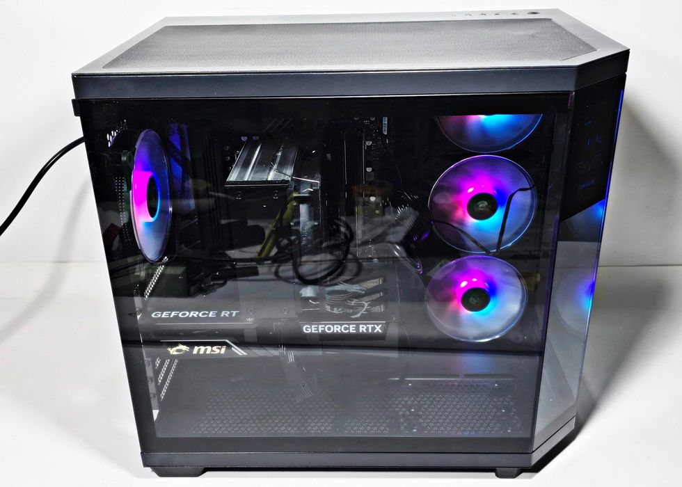 PC Komputer stacjonarny gamingowy Ryzen 5 / 32GB RAM / RTX 5060 K&B