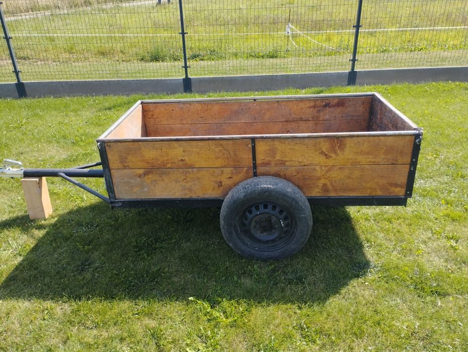 Przyczepka  dwukołowa  samoróbka