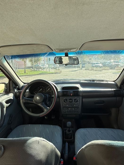 Opel corsa 1.2 gasolina