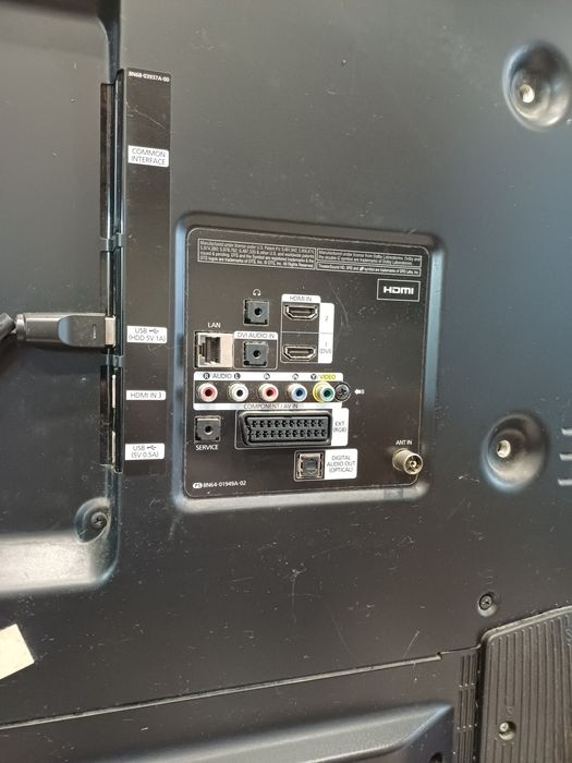 Продам смарт телевизор самсунг 40 диагональ