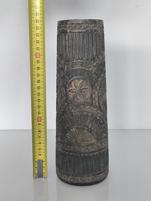 Przedwojenny wazon drewniany rzeźbiony Huculski Hucuł