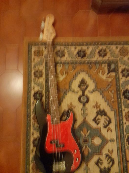 Fender Squier Precision