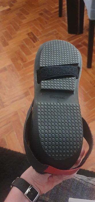 Sapato ortopédico pós cirurgico pé direito