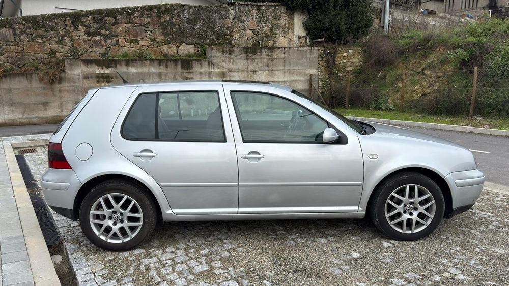 Vw golf 1.9 TDI 130Cv HIGHLINE Nacional teto de abrir Estofos em pele