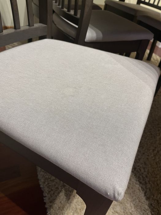 Mesa de jantar extensivel com 6 cadeiras