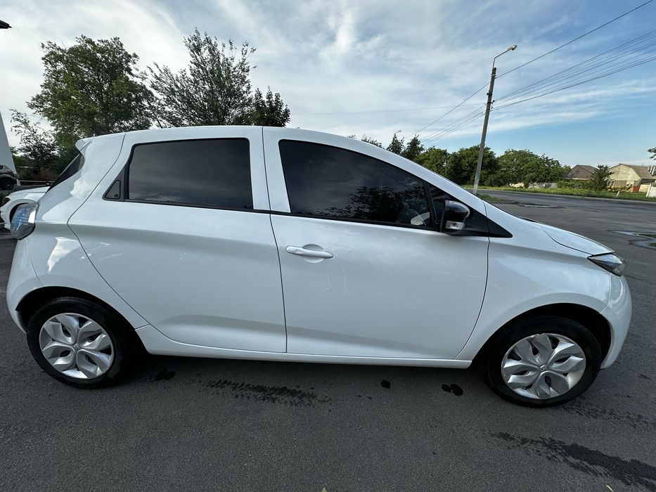 Продам Renault Zoe 2015