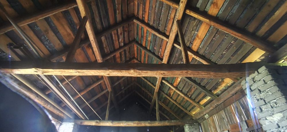 Drewno z rozbiórki starej stodoły