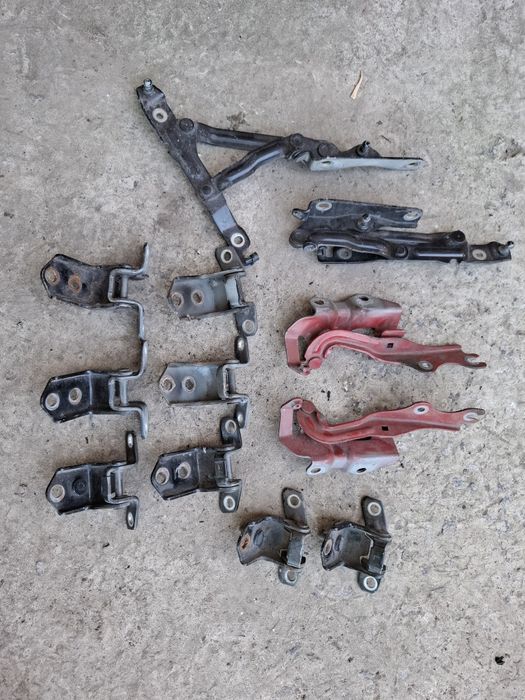 Петли багажника, замки дверей Мазда3 ВК