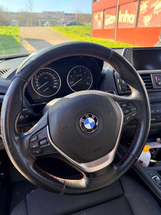 BMW 116d Sport 2014 1.6 Diesel Caixa 6