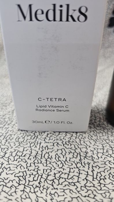 Medik8 serum z wit. C