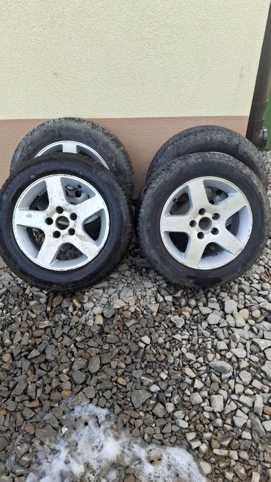 Felgi aluminiowe z oponami Barum Bravuris 5 HM 205/60 R 15 H