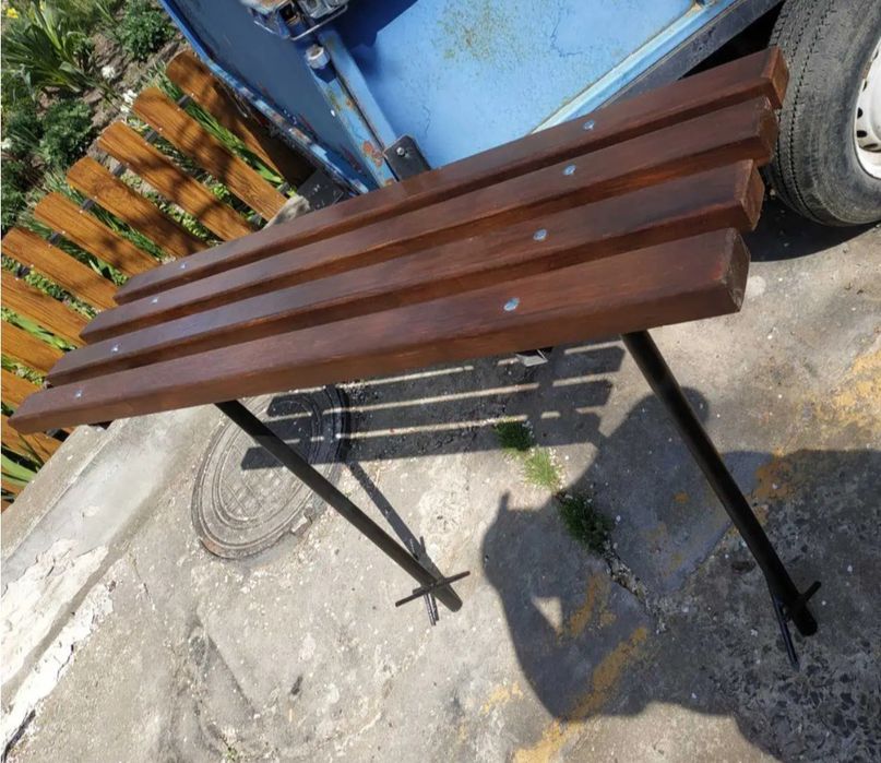 Лавочка на кладовище