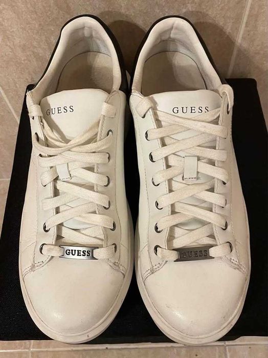 Ténis GUESS Brancos – Excelente Estado, Muito Confortáveis!