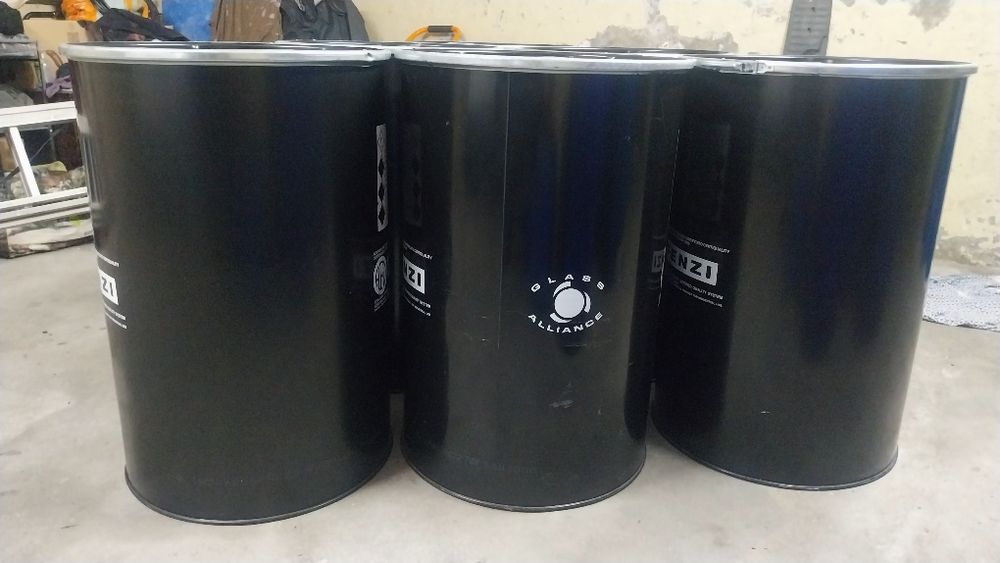 6 Barricas / Bidons 200L metal c/novos. Possibilidade de Entrega  a combinar