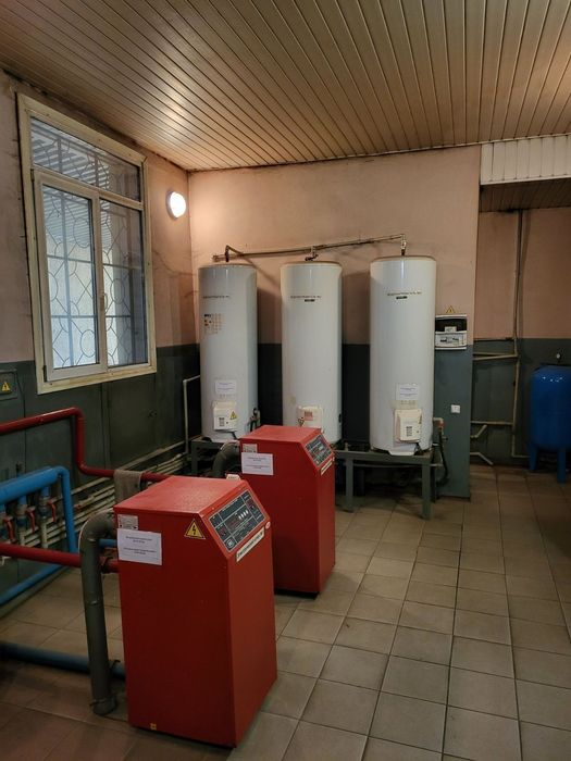 Прода  Помещение ул Харьковская, Ремонт, 27 сот земли