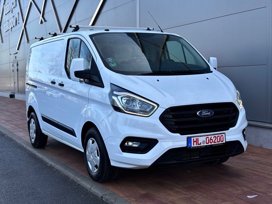 Ford Transit Custom L1H1 Klima Hak Relingi Nowe opony Nowe tarcza + klocki TUV 03.2027  2.0 TDCi 130 Ps Klima Hak Relingi Doinwestowany Serwis