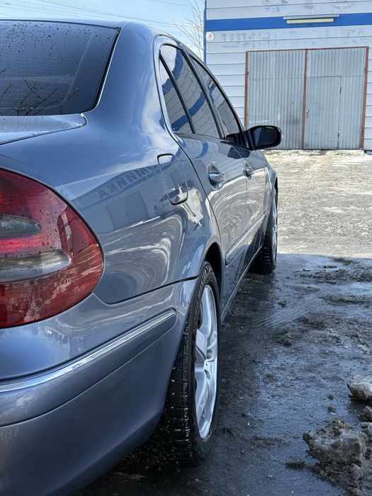 Продаж мерседес w211 2.2