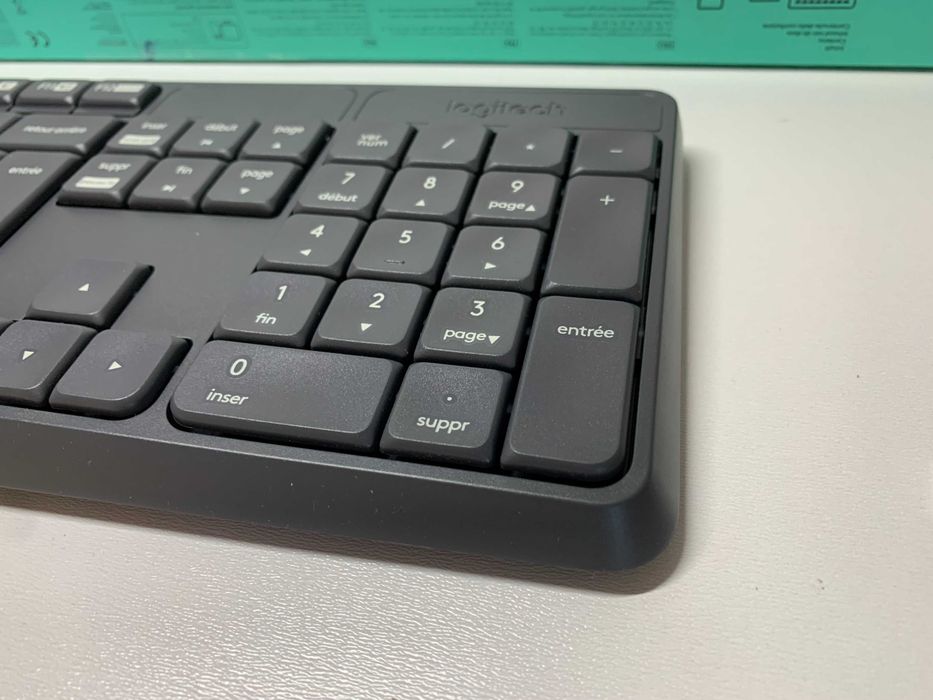 Logitech MK235 Combo Zestaw Klawiatura i Mysz WIN USB 2,4 GHz AZERTY