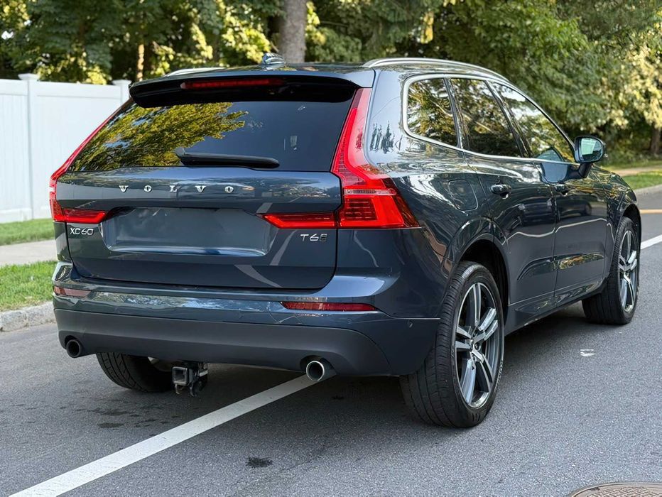 Volvo XC60      2018