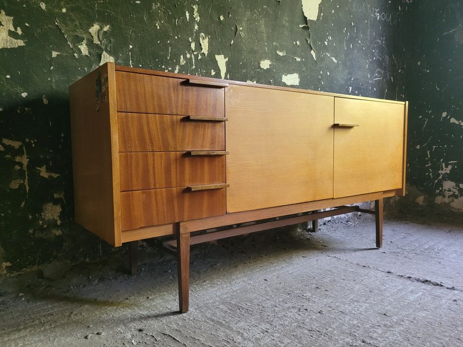 Komoda długa Mezulanik vintage Design Czechosłowacja prl