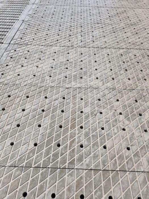 Nacinanie posadzek, ruszt betonowych, frezowanie obory, obora