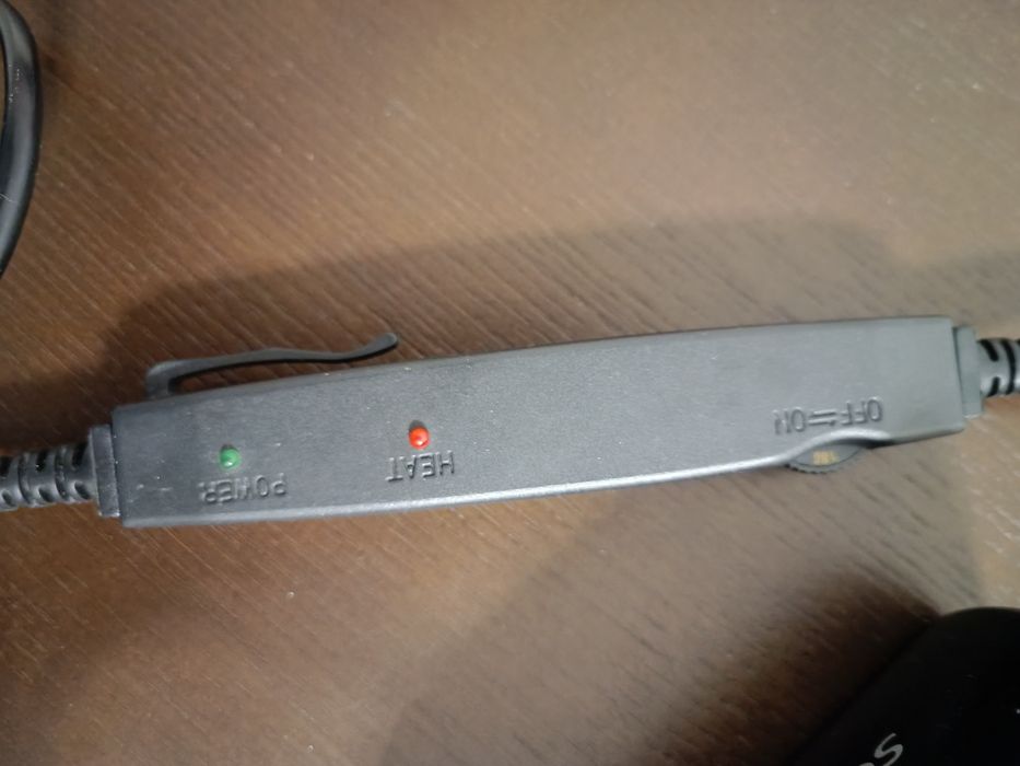 Випрямляч для волосся Scarlett