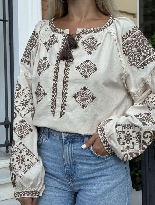 Жіночі вишиті сорочки блузи вишиванка вишиванки