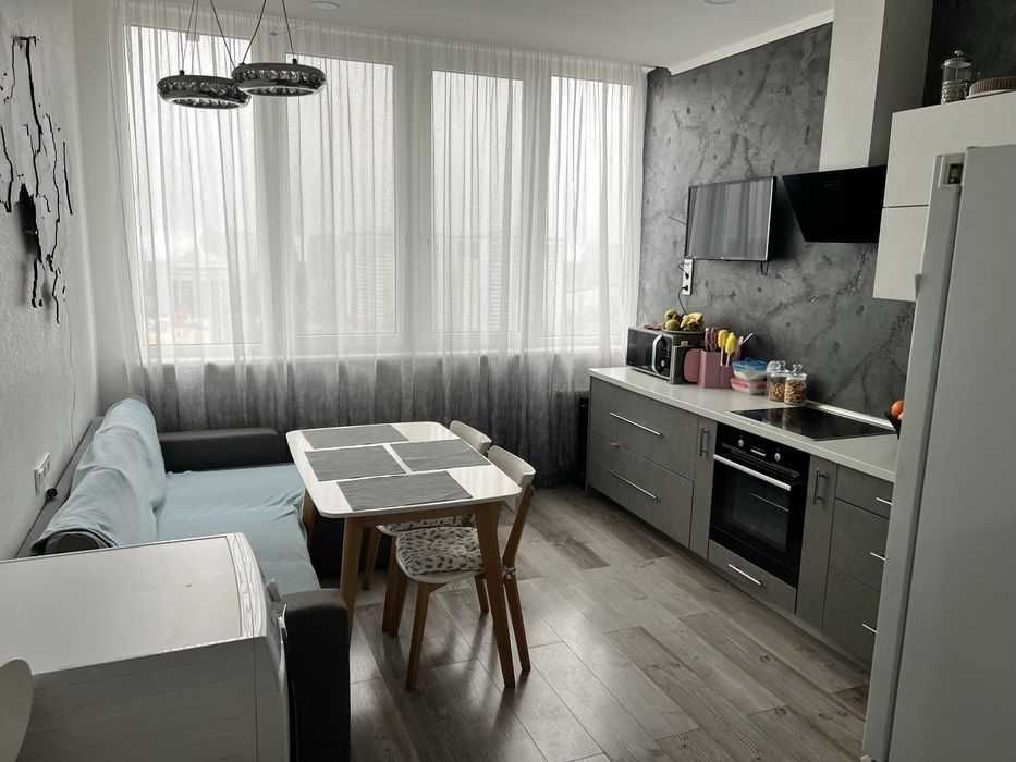 Продам 2-квартира в ЖК Апельсин по вул. Середньофонтанська