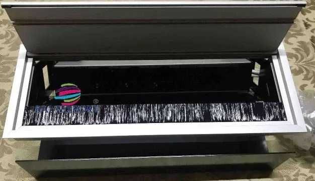 Caixa Passagem Cabos Retangular Alumínio p/ Tampo de Secretária Nova