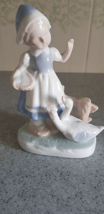 Figurka porcelanowa